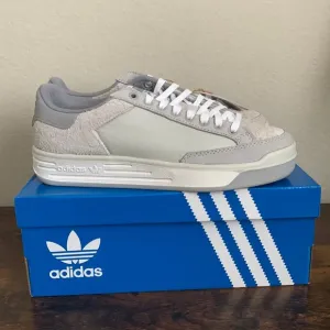 NWT Adidas Men’s Rod Laver Shoes