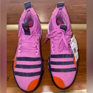 NWT adidas Trae young 2.0 basketball shoes size M10 W11
