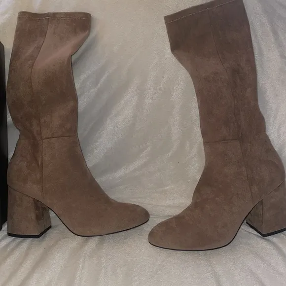 NWT Anthropologie SILENT D ROSEMARY Boot in Taupe