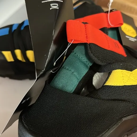 NWT Clearweather Tempo Vulcan Shoes