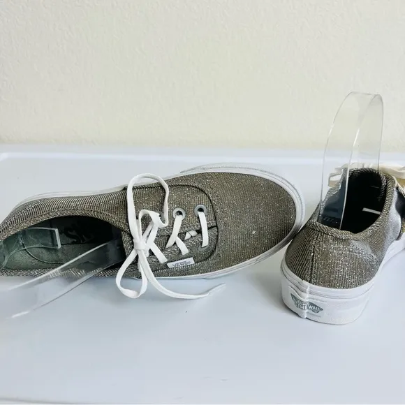 NWT Gold Glitter Sparkle Metallic Era White Lace Up Sneaker Vans Skate Shoes