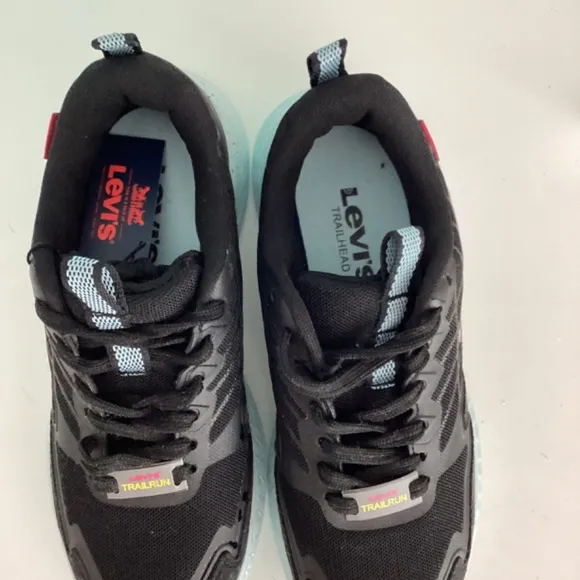 NWT LEVI’S Women’s Black and Blue trail running shoes Sz 6.5