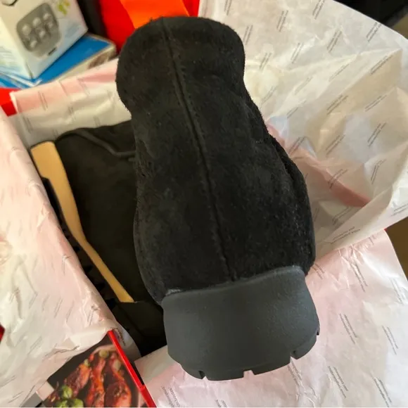 NWT Men’s Sedona Jet Black Shoes