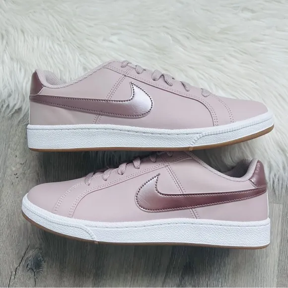 NWT Nike Court Royale Women’s Shoes