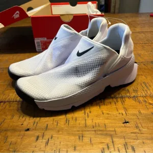 NWT NIKE Go FlyEase Easy‎ On/Off Shoes White/Black