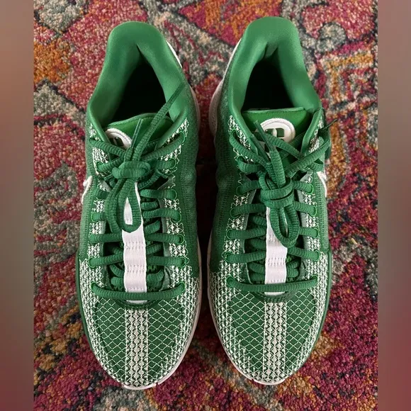 NWT Nike | Women's Apple Green Sabrina 1 laceup basketball shoes great tread 6.5