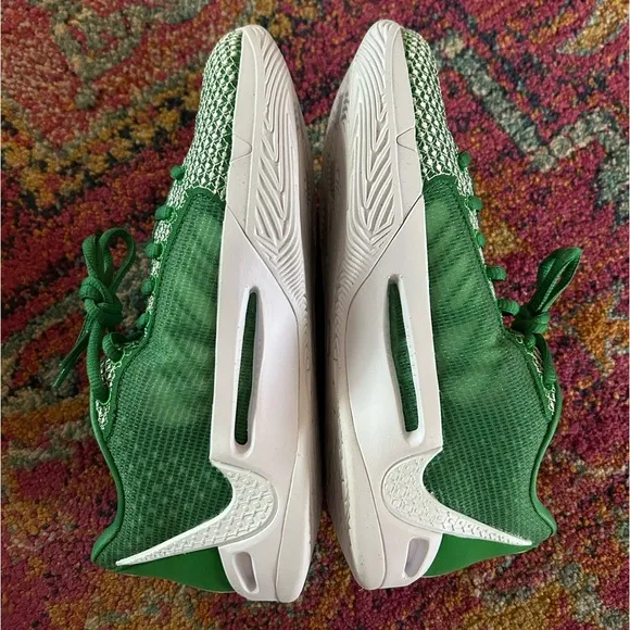 NWT Nike | Women's Apple Green Sabrina 1 laceup basketball shoes great tread 6.5