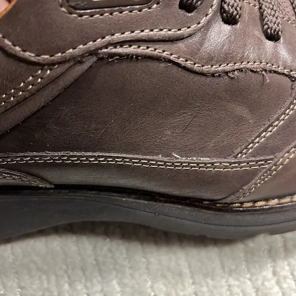 NWT Rockport Men’s Prowalker in Brown Leather Size 7.5