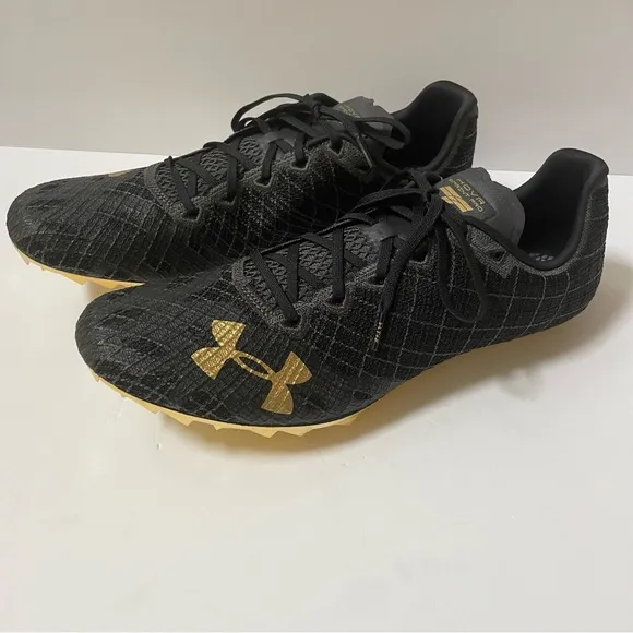 NWT Under Armour HOVR Smoke Rider Track &amp; Field Shoes Size M 13.0/W 14.5