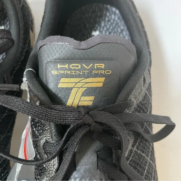 NWT Under Armour HOVR Smoke Rider Track &amp; Field Shoes Size M 13.0/W 14.5