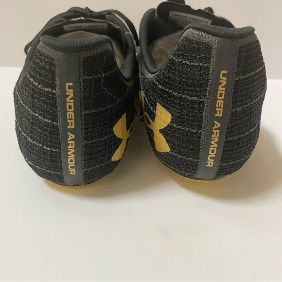 NWT Under Armour HOVR Smoke Rider Track &amp; Field Shoes Size M 13.0/W 14.5