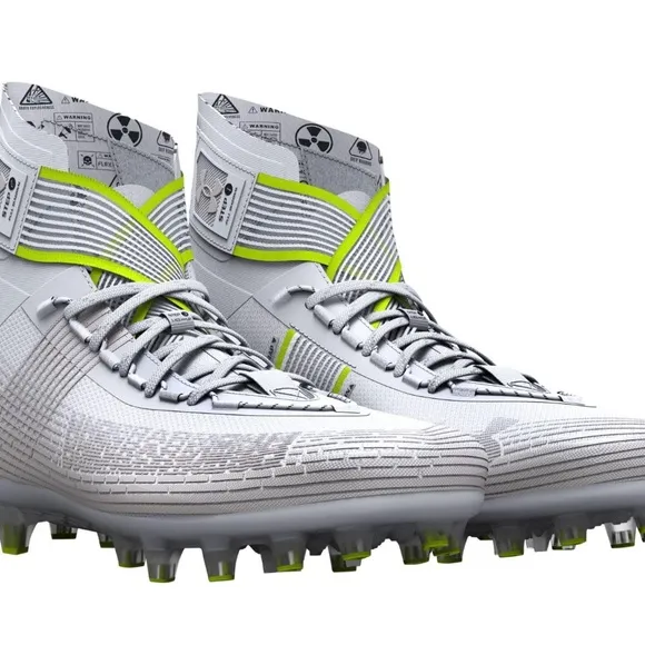 NWT Under Armour Men's Highlight MCFootball Cleats size 11