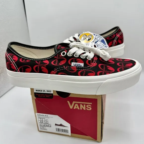 NWT Vans Classic Authentic 44 D Skate Shoes Anaheim Edition Mooneye Red Unisex