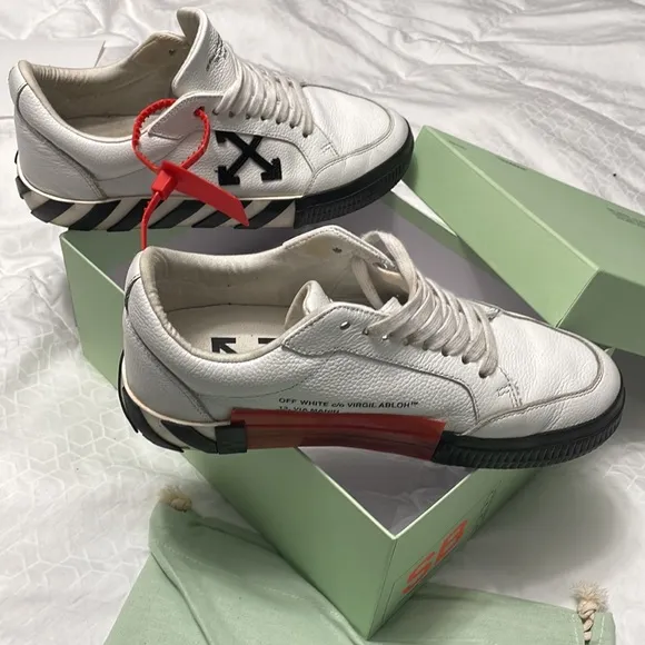 Off white Authentic shoes