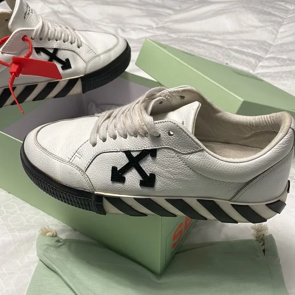 Off white Authentic shoes