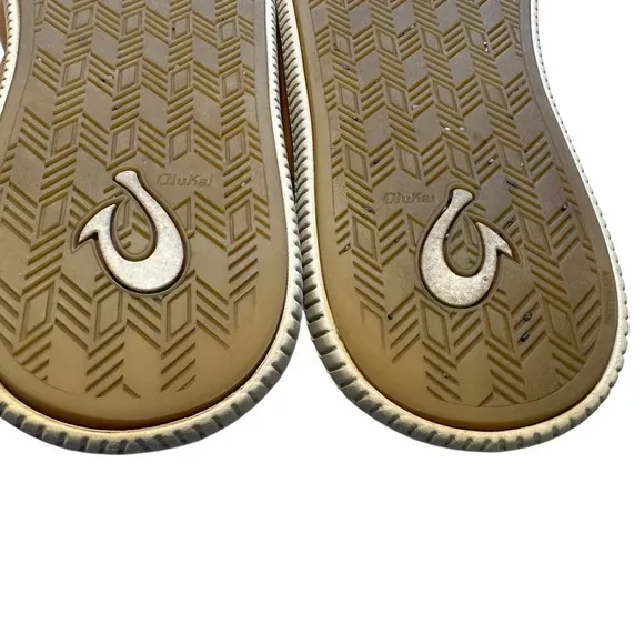 OluKai Mua ‘ili Genuine Shearling leather Mens Slipper Slide Shoe Golden Sand 11