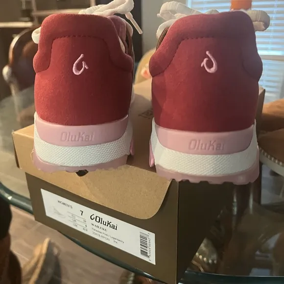 OluKai Wailuku Women’s Athletic Shoes
