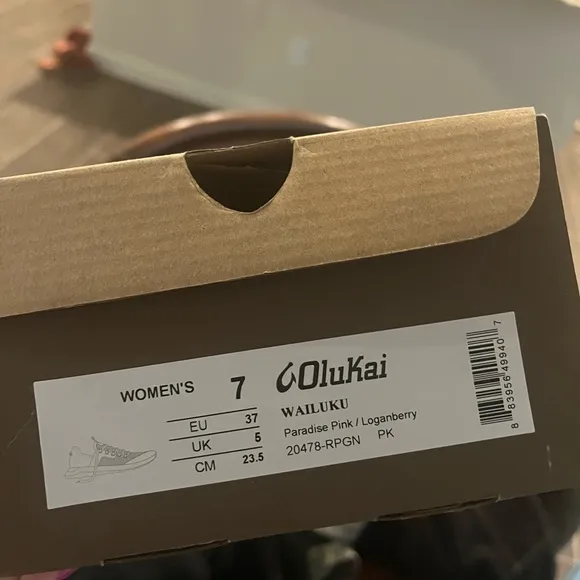 OluKai Wailuku Women’s Athletic Shoes