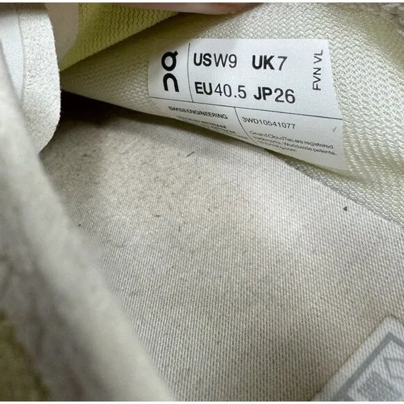 On Cloud 5 Coast Hay Ivory Run Women's Size 9 Shoes Sneakers 3WD10541077