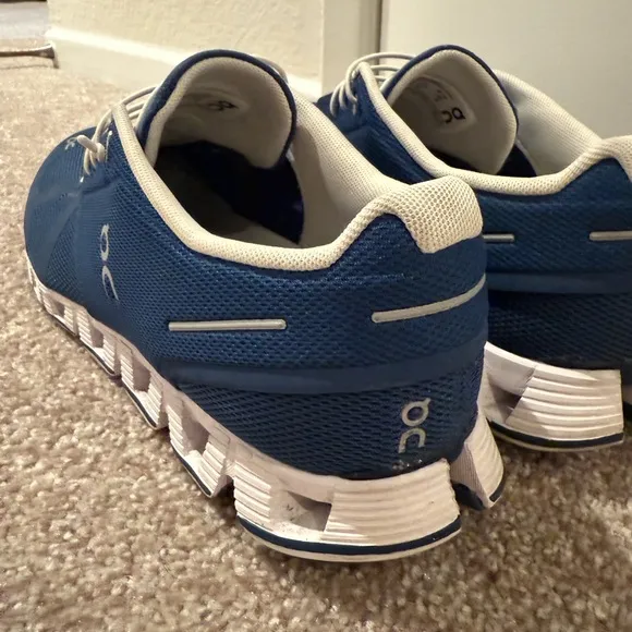 On Cloud 5 Lifestyle Running Sneakers Shoes Denim Blue White Womens 10 $150