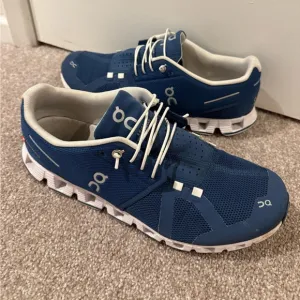 On Cloud 5 Lifestyle Running Sneakers Shoes Denim Blue White Womens 10 $150