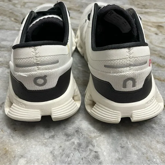 On Cloud Cloud X 4 Running Shoes Women’s Size 8 in Ivory Black