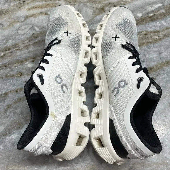 On Cloud Cloud X 4 Running Shoes Women’s Size 8 in Ivory Black