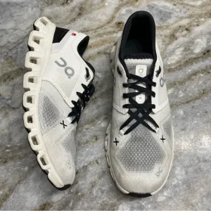 On Cloud Cloud X 4 Running Shoes Women’s Size 8 in Ivory Black