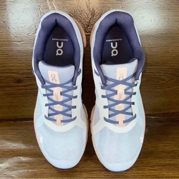 On Cloud Cloudrunner Women’s Shoe Size 10.5