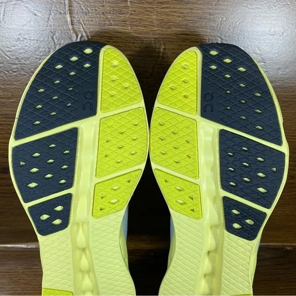 ON Cloud Cloudsurfer 2 Women’s Shoe Size 10.5