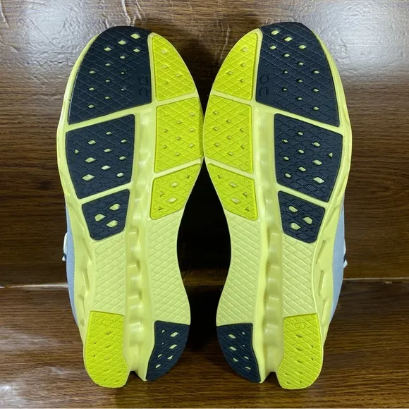 ON Cloud Cloudsurfer 2 Women’s Shoe Size 10.5