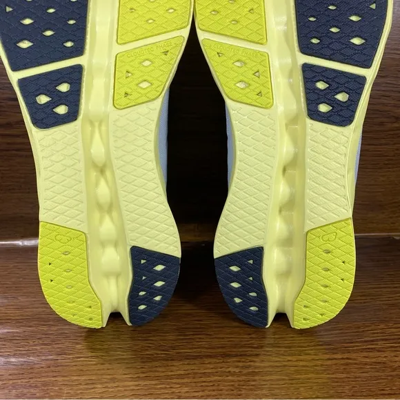ON Cloud Cloudsurfer 2 Women’s Shoe Size 10.5