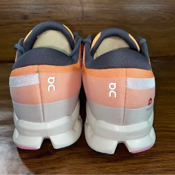 On cloud Surfer 2 women’s shoe size 10