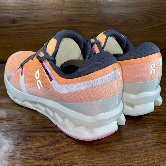 On cloud Surfer 2 women’s shoe size 10
