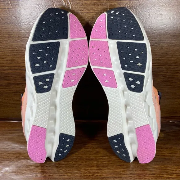 On cloud Surfer 2 women’s shoe size 10