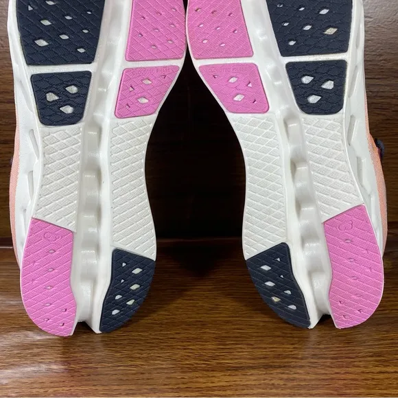 On cloud Surfer 2 women’s shoe size 10