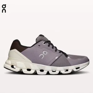 On cloud women’s shoes size 9 cloudflyer 4