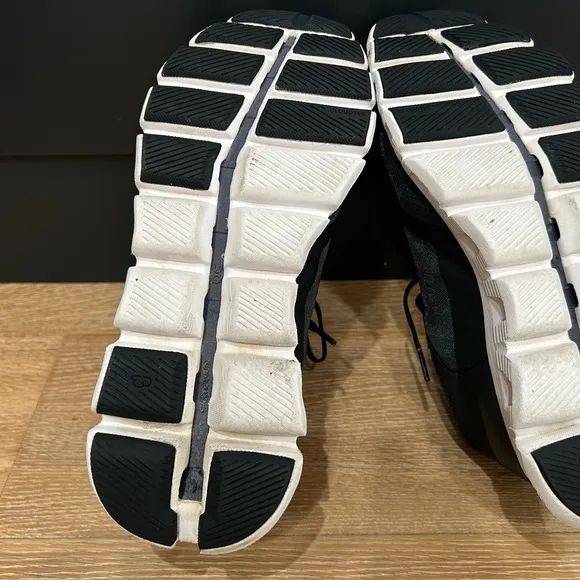On Cloud X 3AD women’s size 9.5