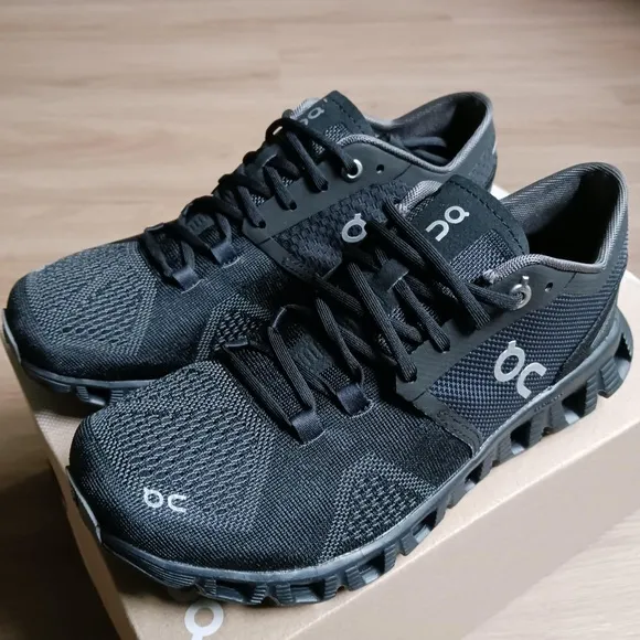 On Cloud X , Black Asphalt , Women’s 5.5 , 40-99701 , new with box
