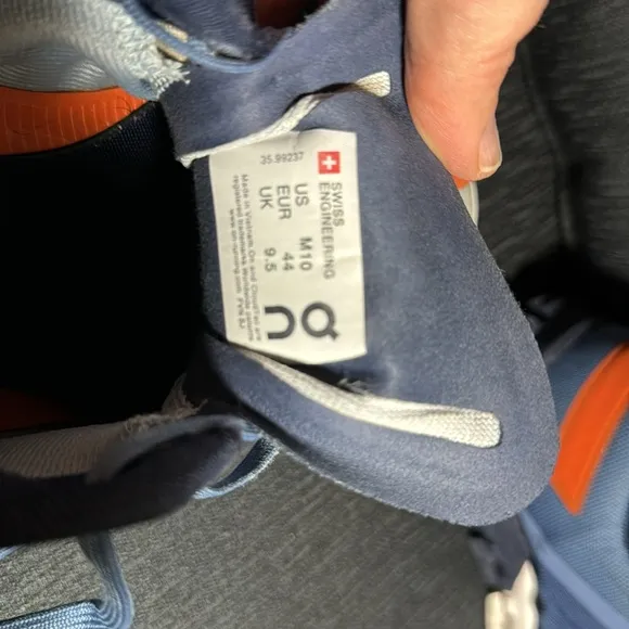 On‎ Cloudflow Running Shoes Lake/Flare Size 10