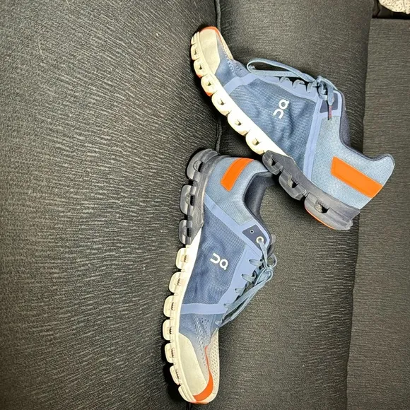 On‎ Cloudflow Running Shoes Lake/Flare Size 10