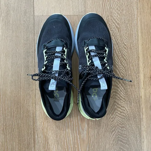 On CloudNova Flux women’s size 9.5