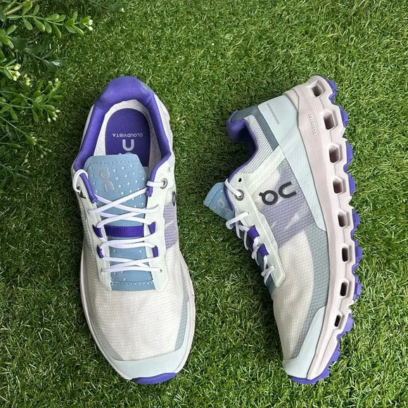 ON Cloudvista 'Frost Mineral'Sneakers  WOMEN size 7.5 new