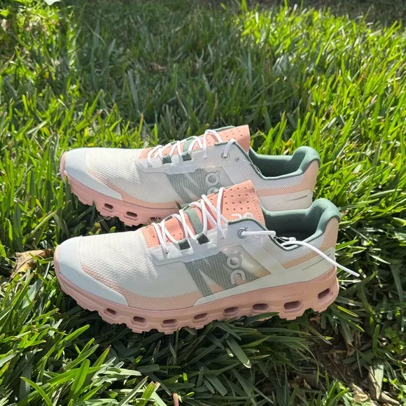 On Cloudvista Women TrailRunning Shoes Trail Running shoes Frost Rose New 10.5