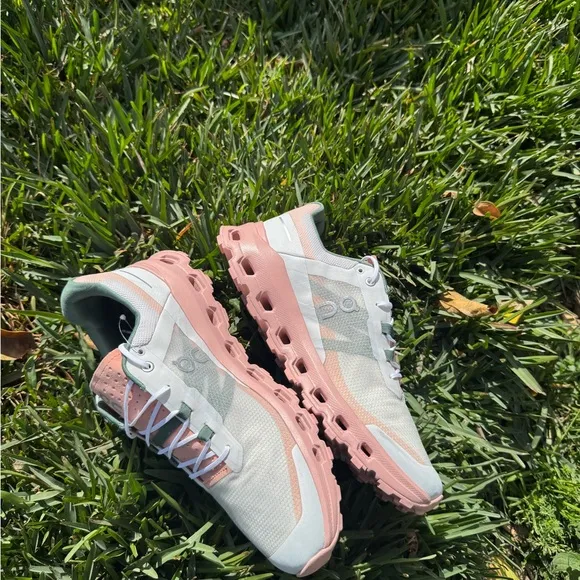 On Cloudvista Women TrailRunning Shoes Trail Running shoes Frost Rose New 10.5