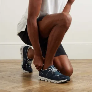 On Running Cloud 5 Black White Women Shoes 10.5