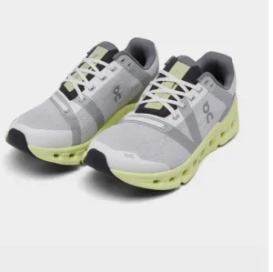 On Running Cloudgo Women’s Size 9.5 ‘Frost/Hay’ Running Shoes