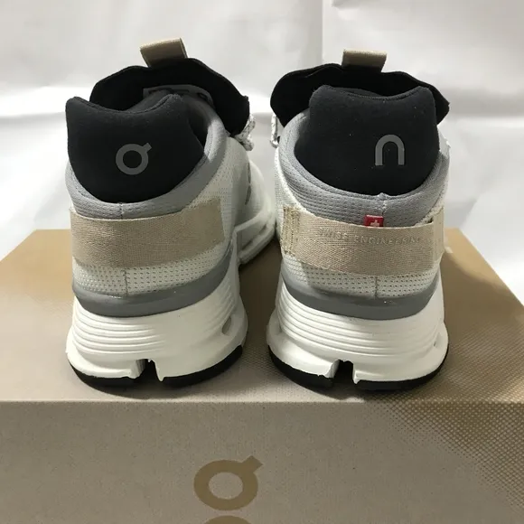 👟O.N Running Cloudnova Women Shoes White Sand