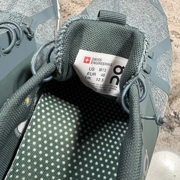 On Running Gray:/green Athletic Shoes Lightweight Breathable