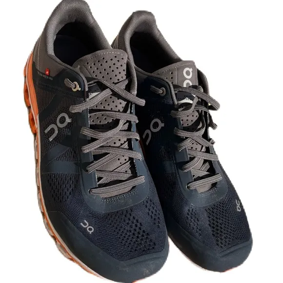 On Running shoes Cloudflow Black Tumeric 11.5